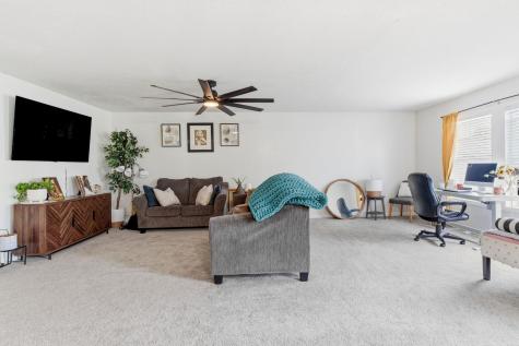 211 Wild Rose Lane Marion IL 62959
