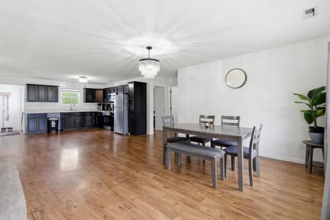 211 Wild Rose Lane Marion IL 62959