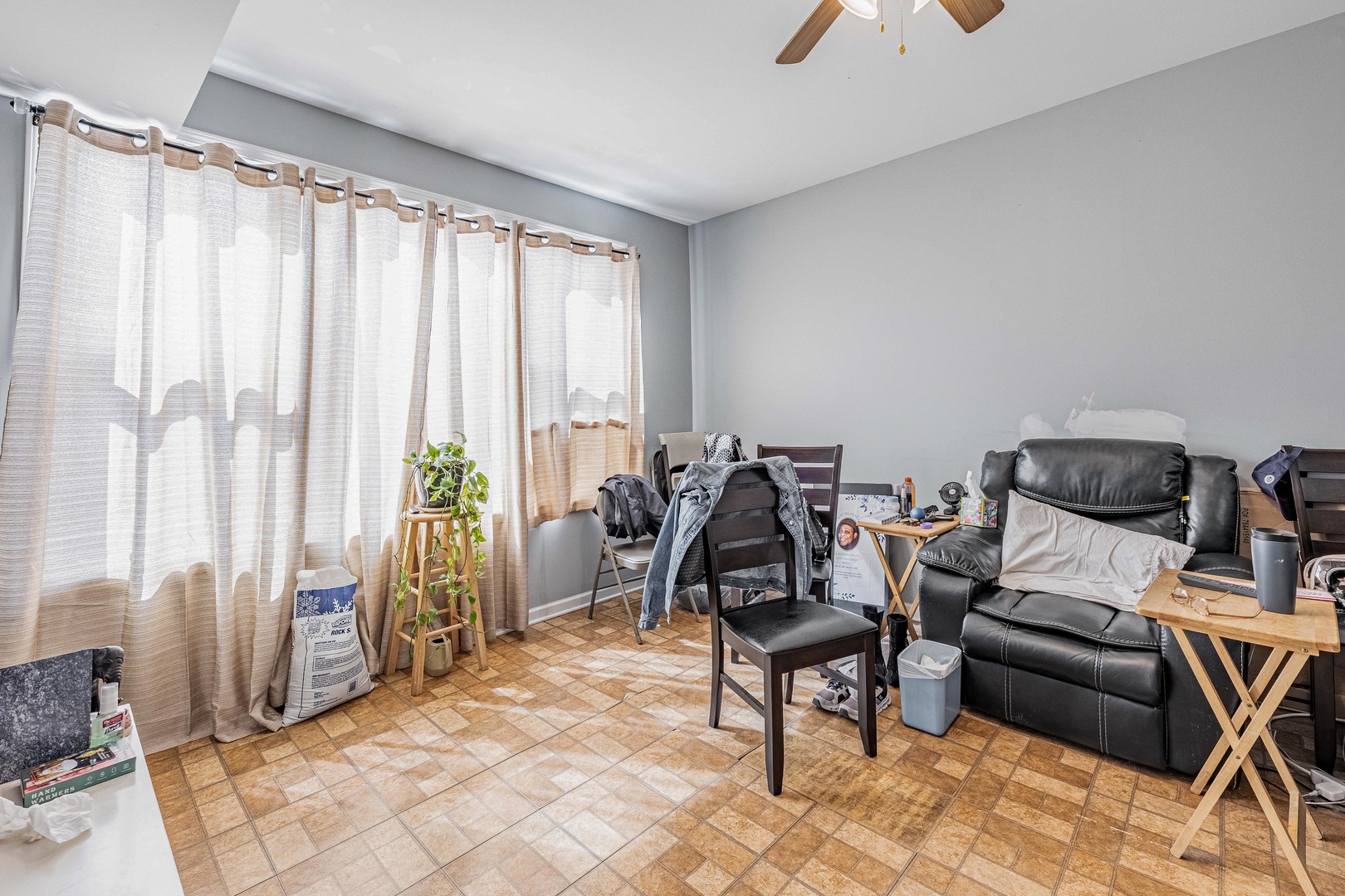 2919 South Keeley Street Chicago IL 60608