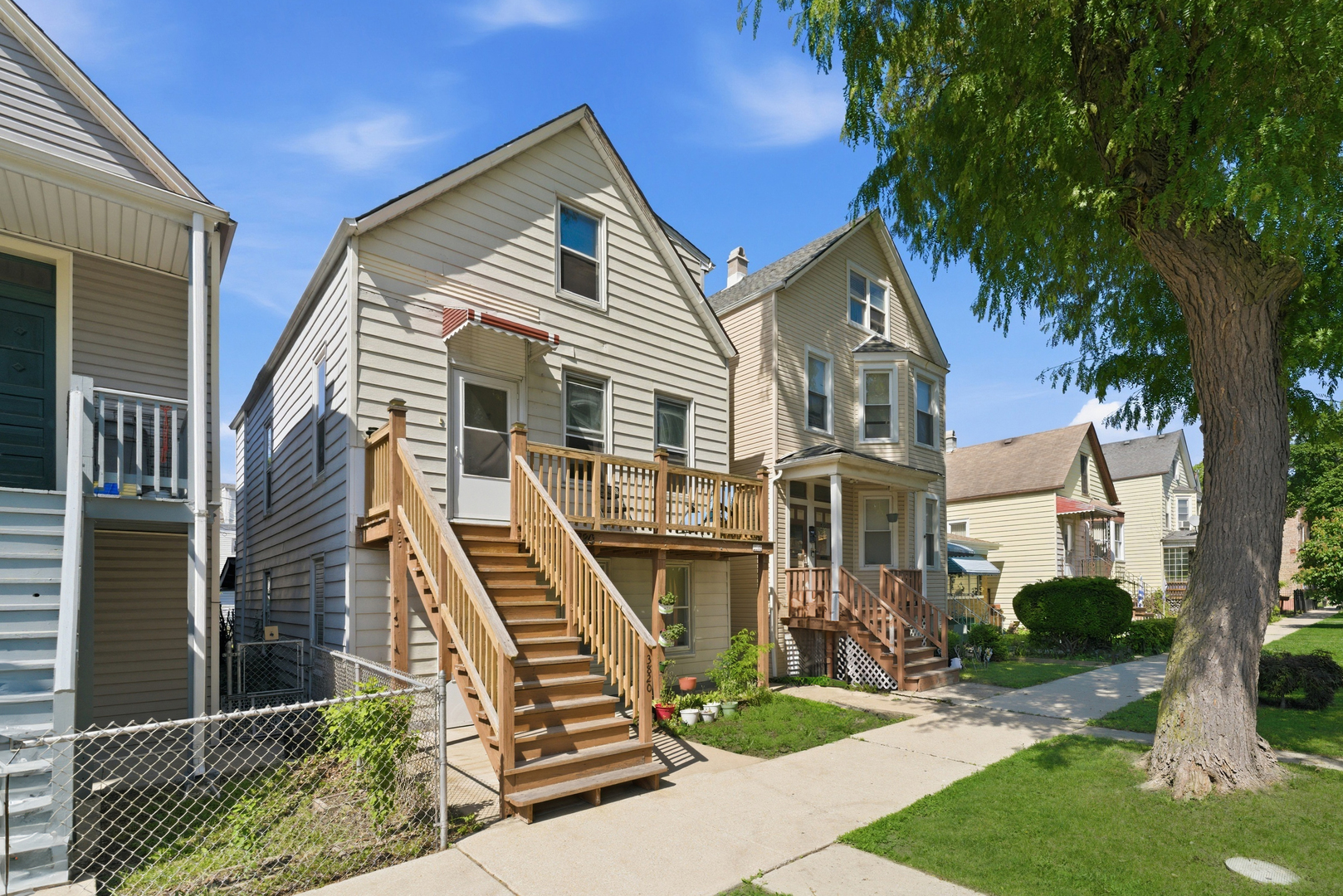 3820 West George Street Chicago IL 60618