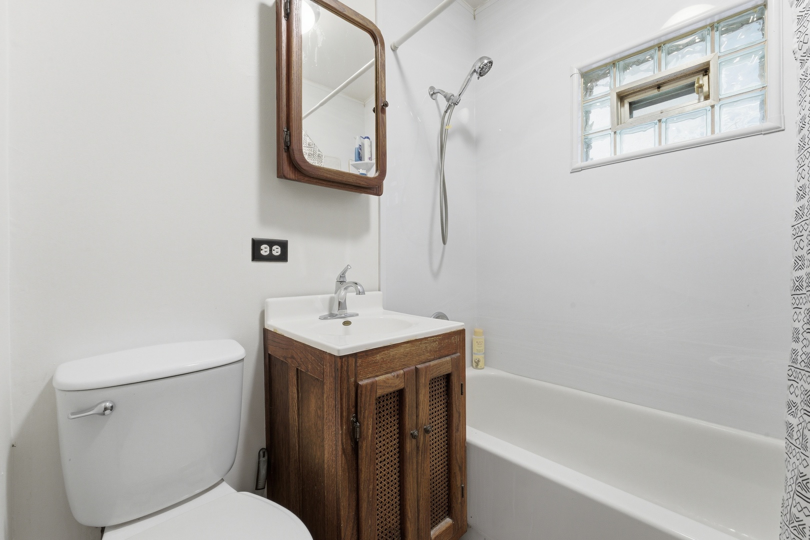 3820 West George Street Chicago IL 60618