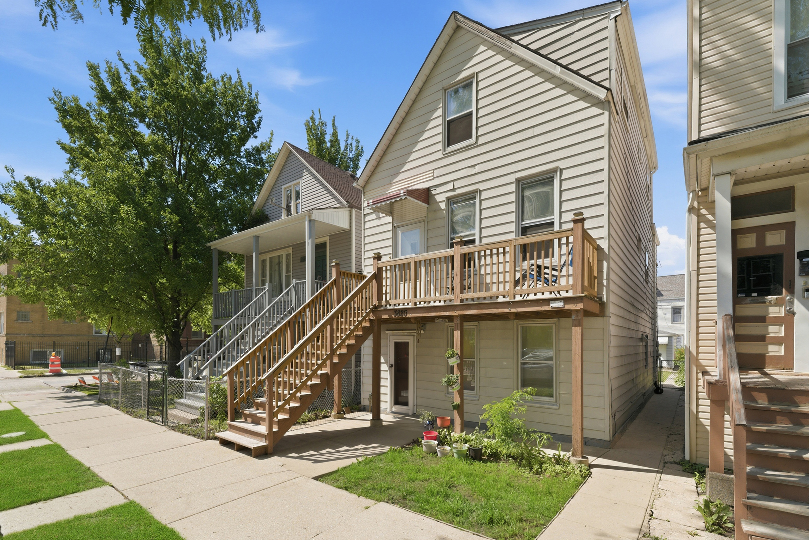 3820 West George Street Chicago IL 60618