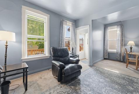3820 West George Street Chicago IL 60618