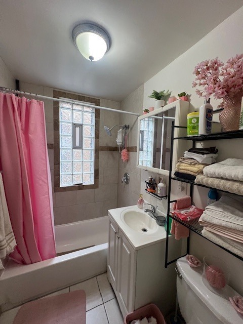 1627 North Lotus Avenue Chicago IL 60639