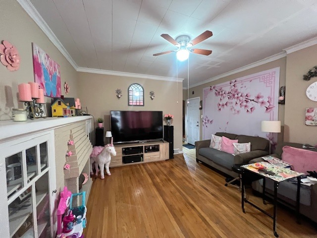 1627 North Lotus Avenue Chicago IL 60639