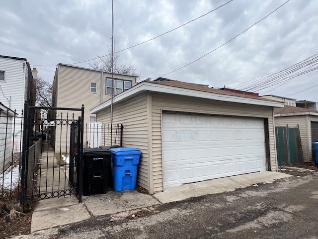 1627 North Lotus Avenue Chicago IL 60639