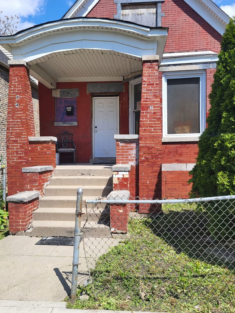 6413 South Honore Street Chicago IL 60636