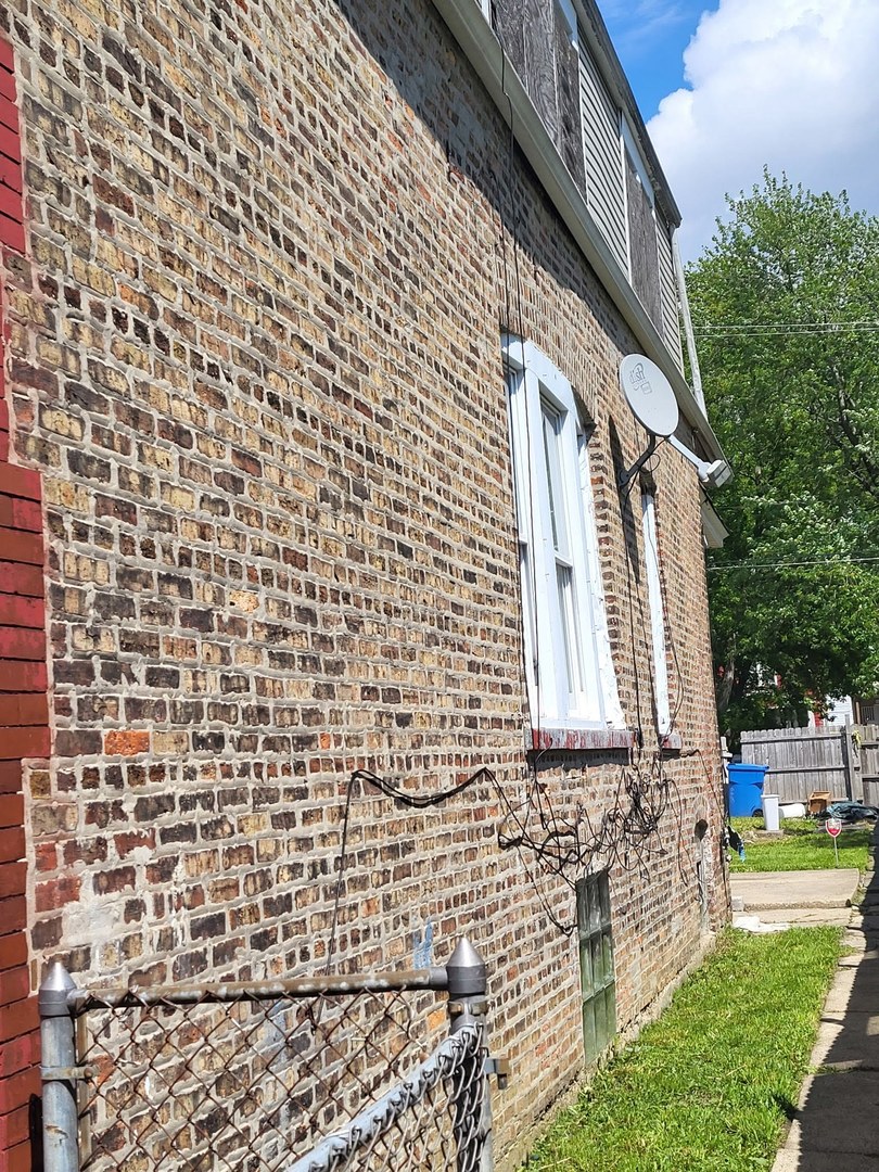 6413 South Honore Street Chicago IL 60636