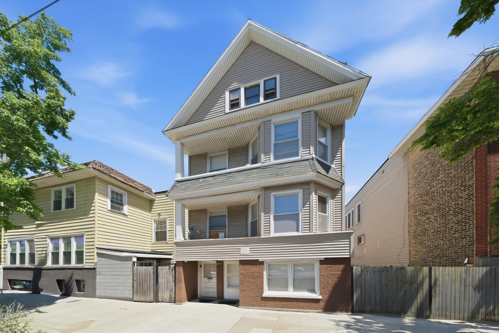5117 North Western Avenue Chicago IL 60625