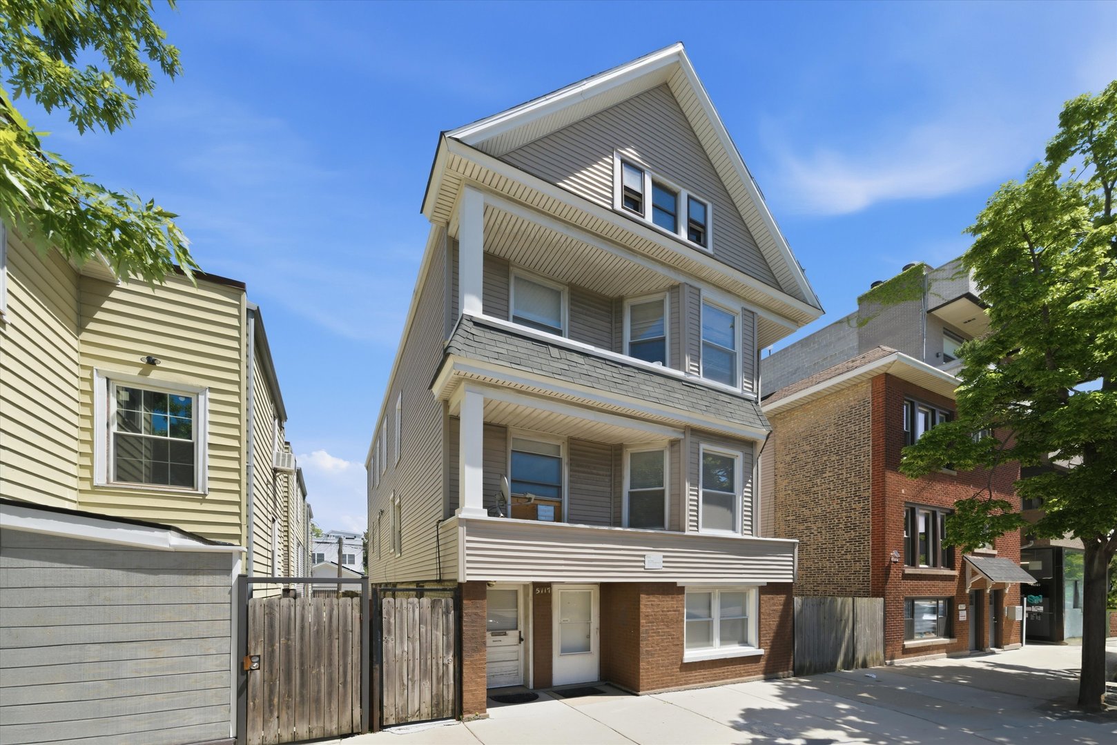 5117 North Western Avenue Chicago IL 60625
