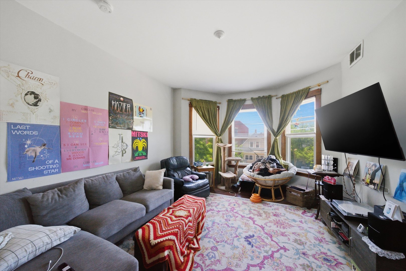 5117 North Western Avenue Chicago IL 60625