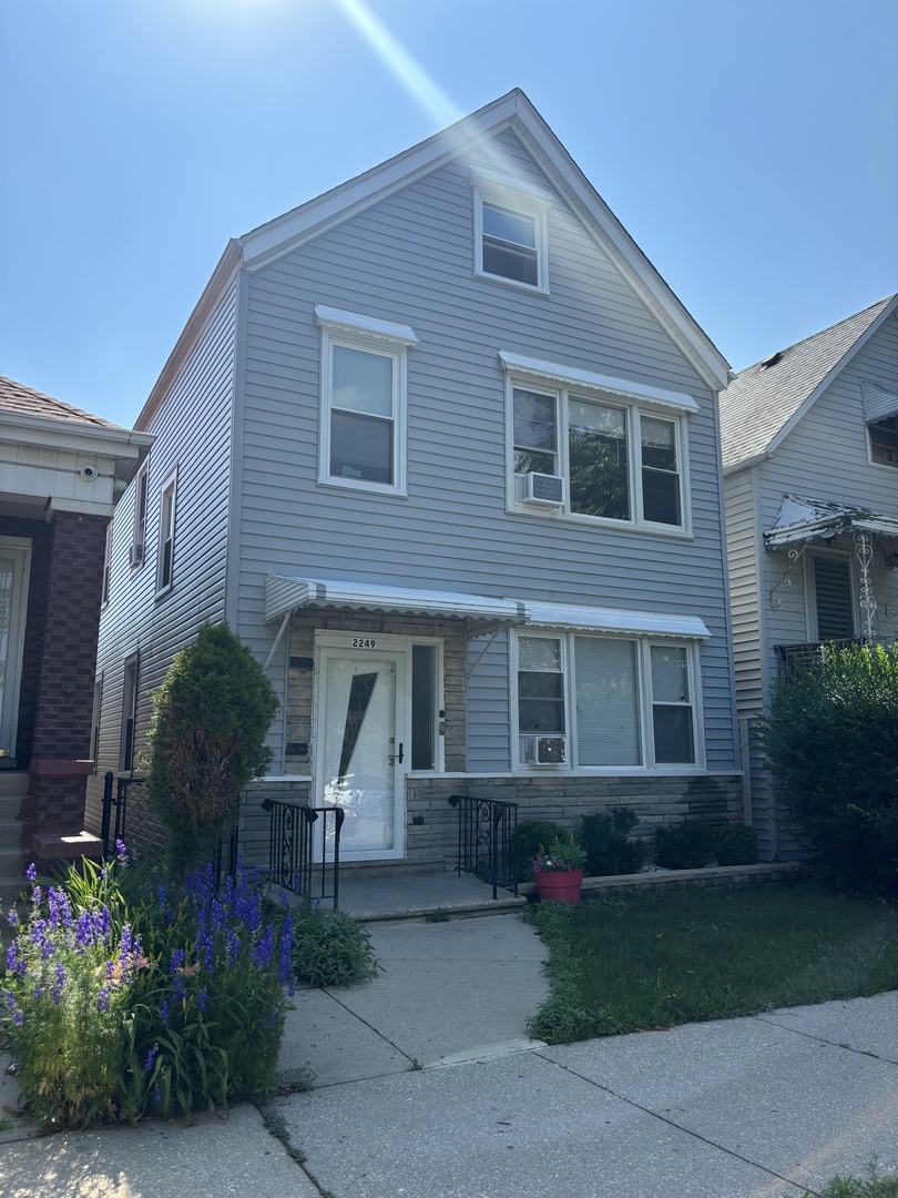 2249 North Long Avenue Chicago IL 60639