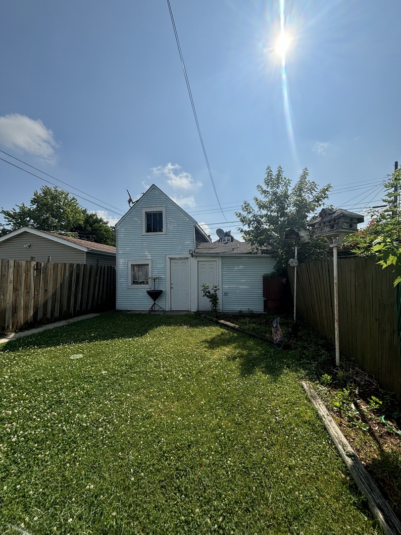 2249 North Long Avenue Chicago IL 60639