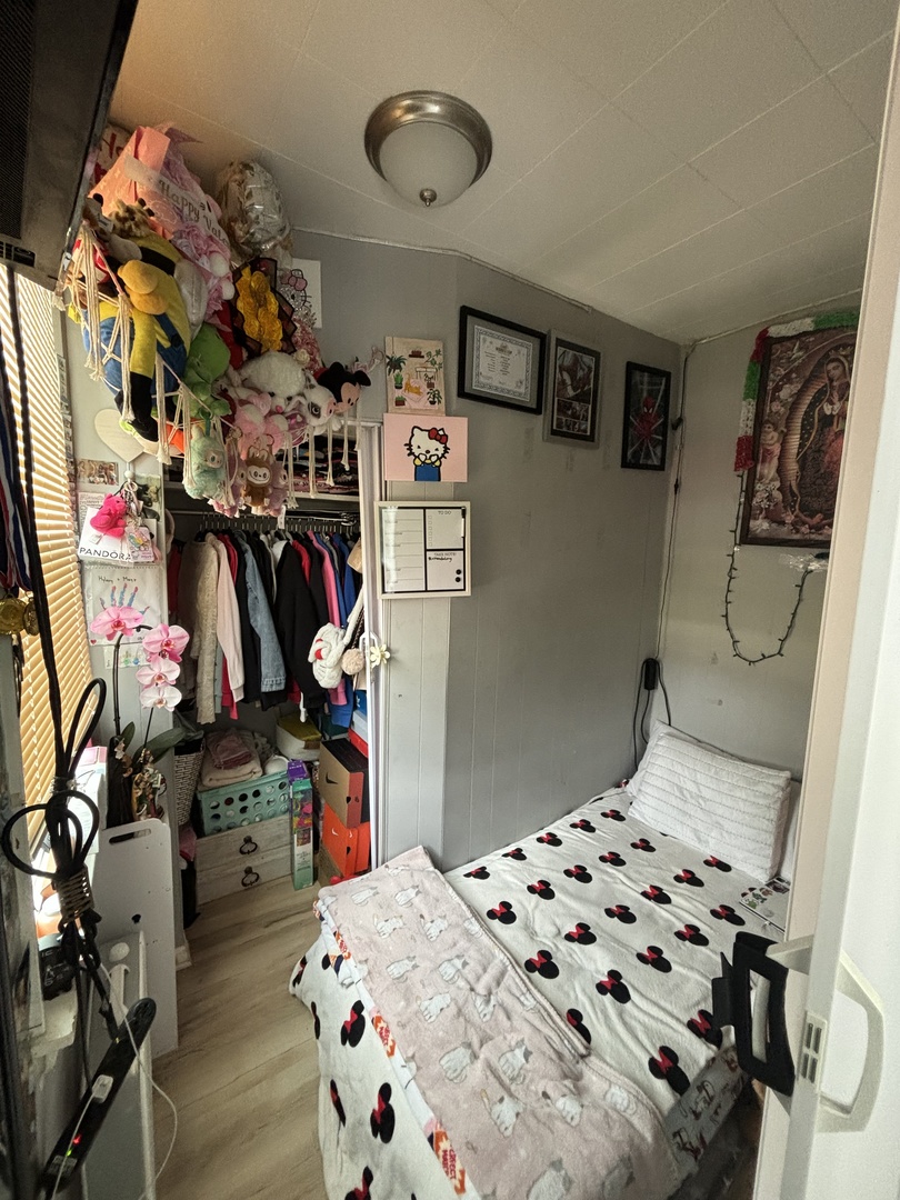 2249 North Long Avenue Chicago IL 60639