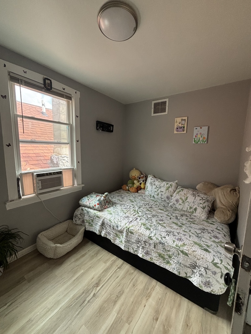 2249 North Long Avenue Chicago IL 60639