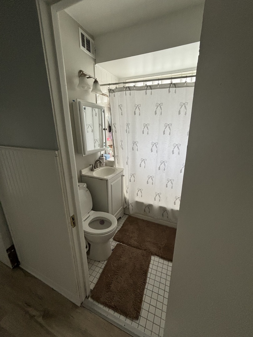 2249 North Long Avenue Chicago IL 60639