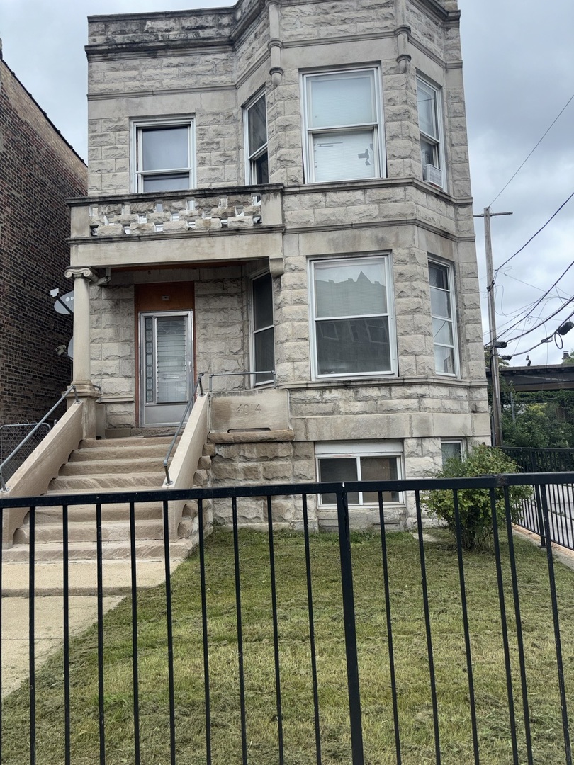 4014 West 21st Street Chicago IL 60623