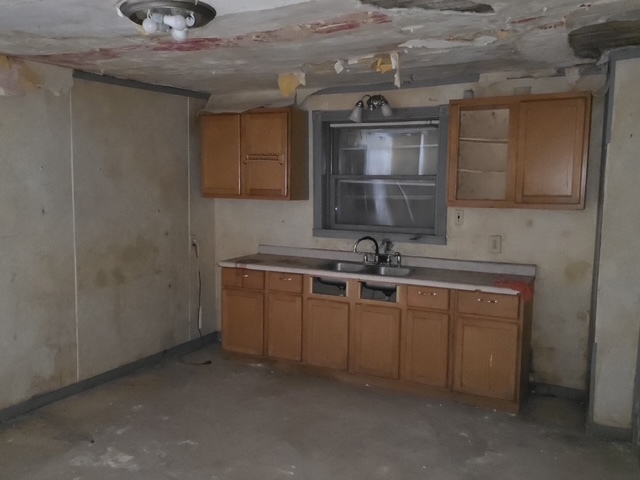 10029 South Exchange Avenue Chicago IL 60617