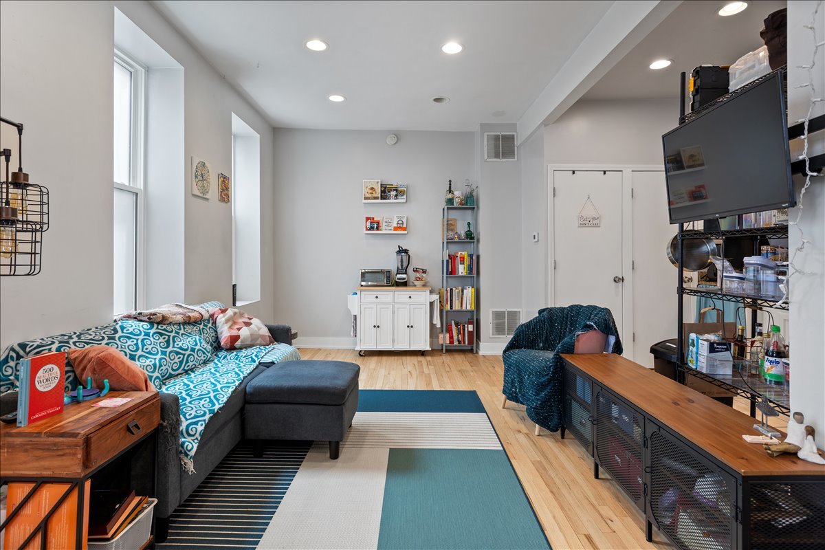 1630 West 21st Place Chicago IL 60608