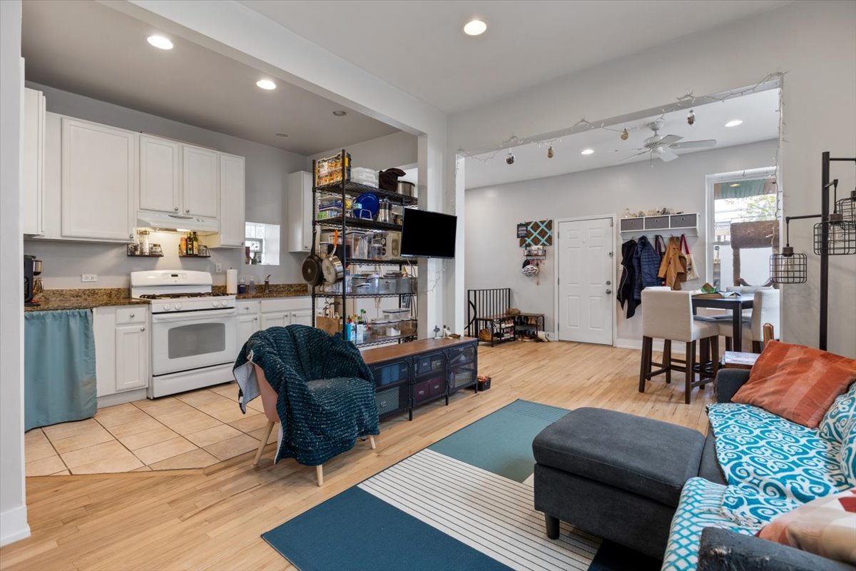 1630 West 21st Place Chicago IL 60608