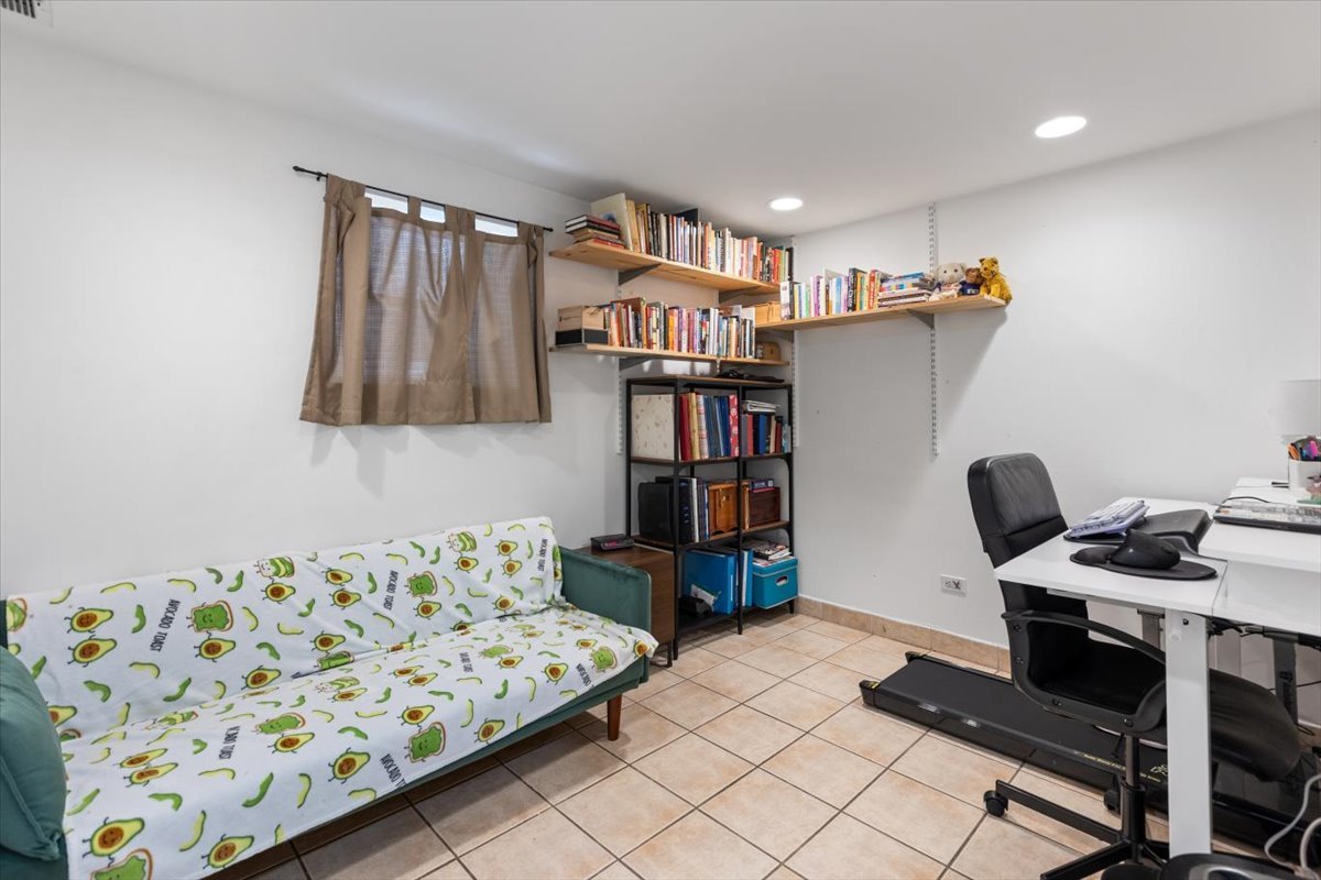 1630 West 21st Place Chicago IL 60608