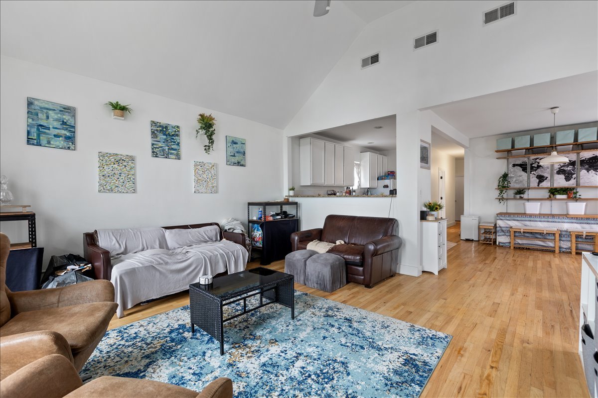 1630 West 21st Place Chicago IL 60608