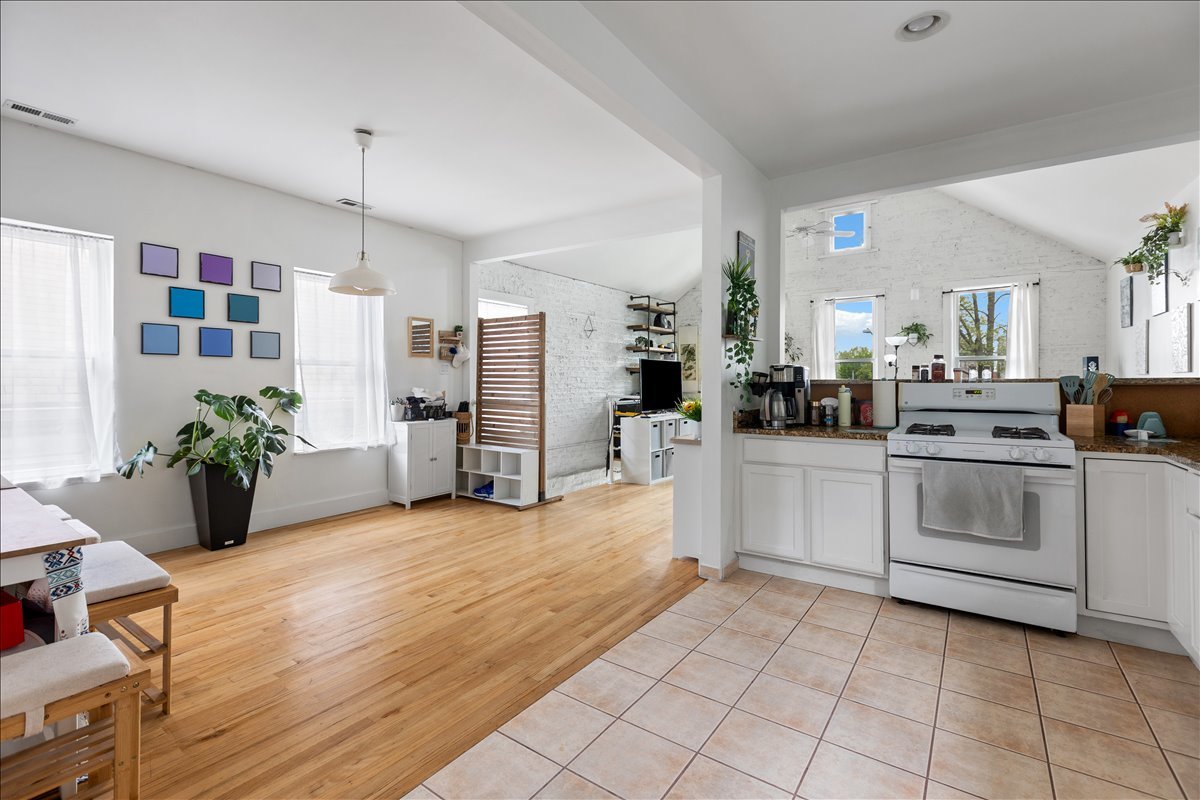 1630 West 21st Place Chicago IL 60608