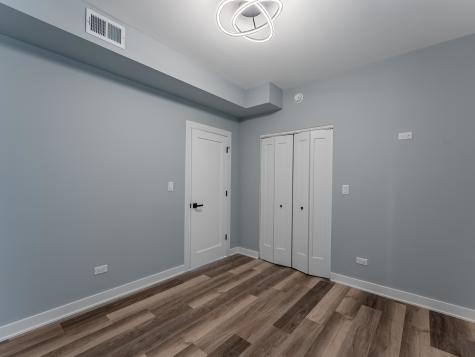 5131 West Roscoe Street Chicago IL 60641