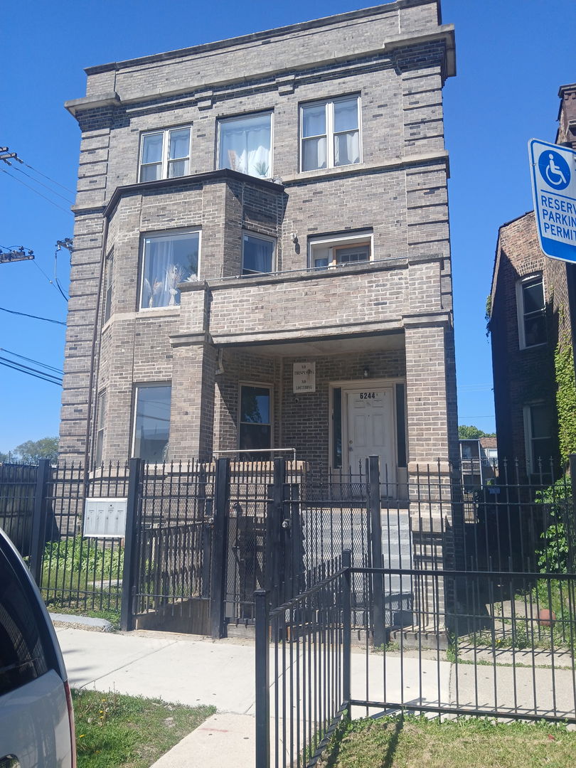 6244 South Langley Avenue Chicago IL 60637