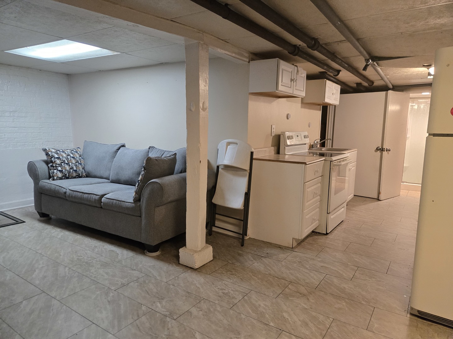 5342 West Newport Avenue Chicago IL 60641