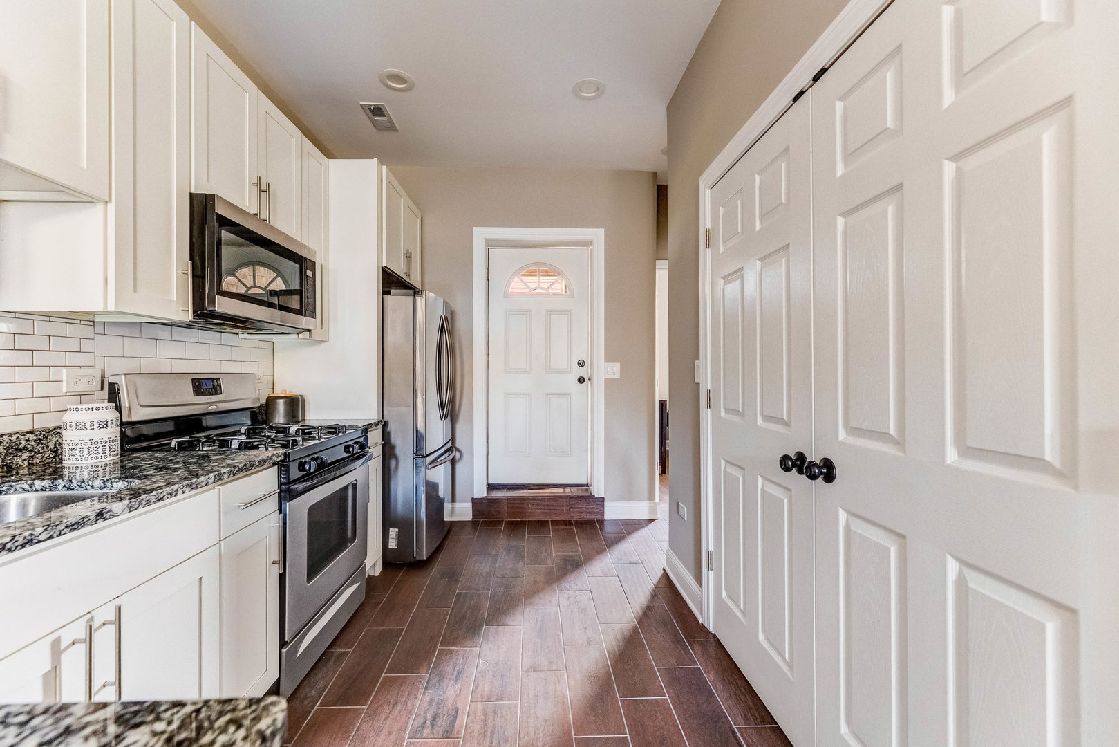 820 North Monticello Avenue Chicago IL 60651