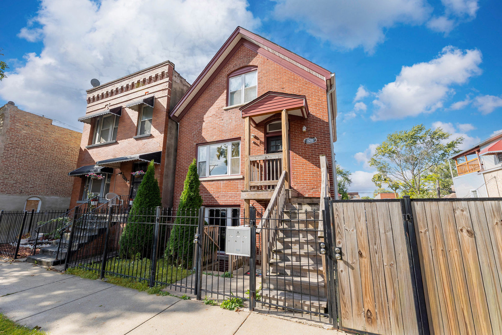 820 North Monticello Avenue Chicago IL 60651