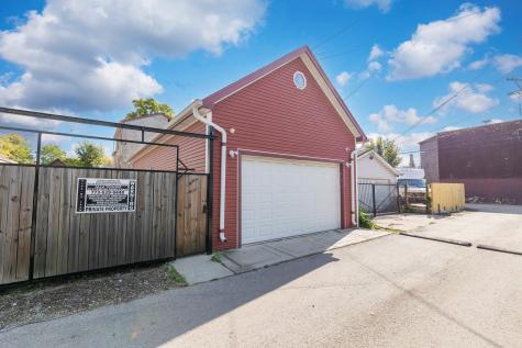 820 North Monticello Avenue Chicago IL 60651