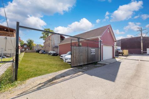 820 North Monticello Avenue Chicago IL 60651