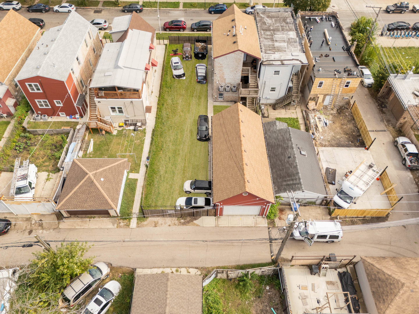 820 North Monticello Avenue Chicago IL 60651