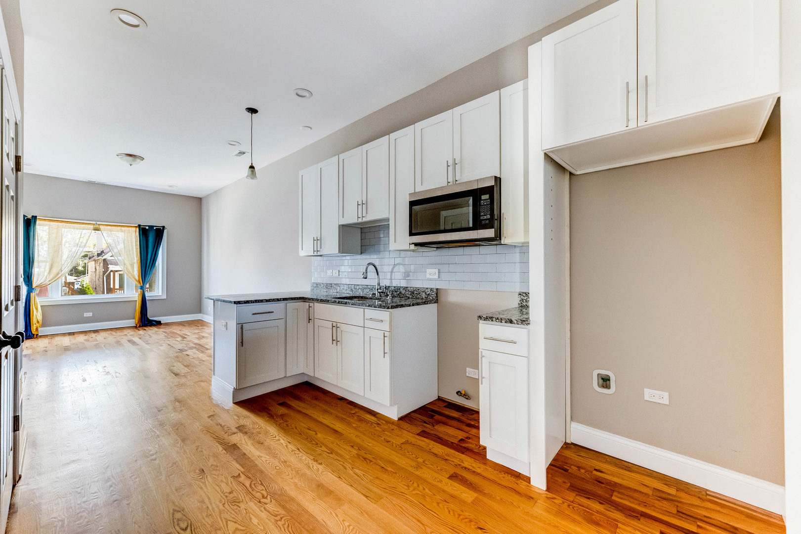 820 North Monticello Avenue Chicago IL 60651