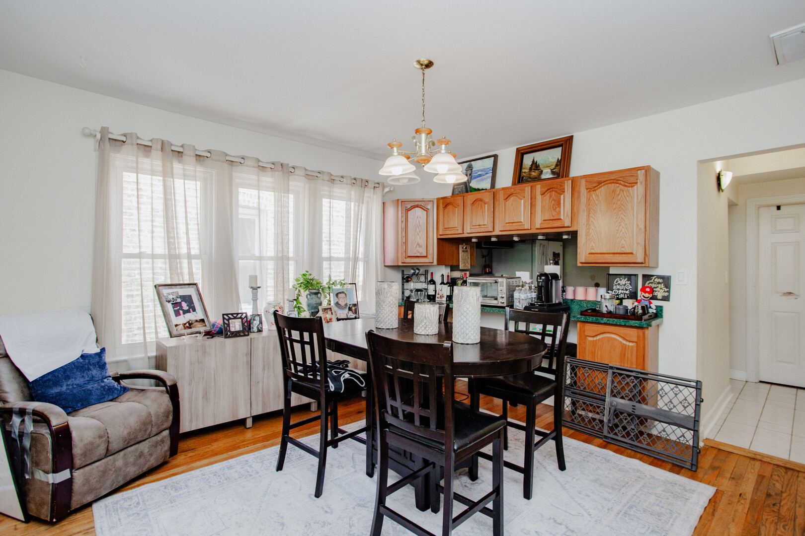4133 West Melrose Street Chicago IL 60641