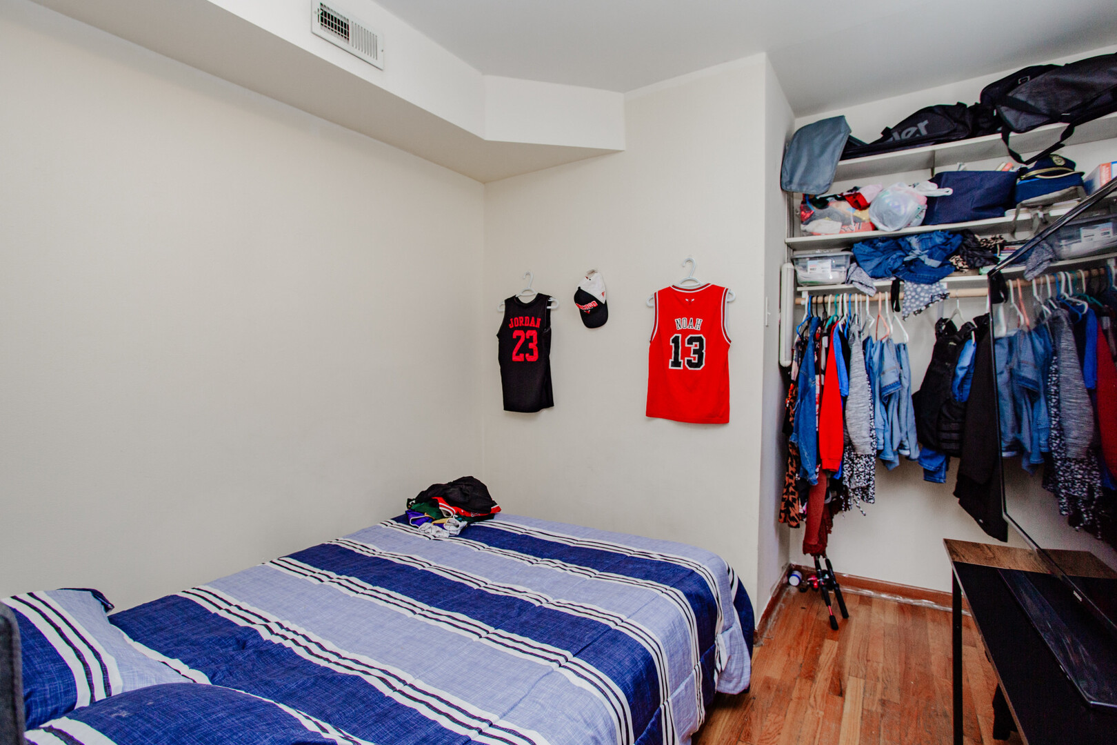 4133 West Melrose Street Chicago IL 60641