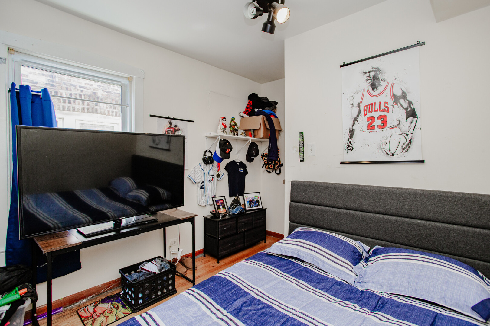 4133 West Melrose Street Chicago IL 60641
