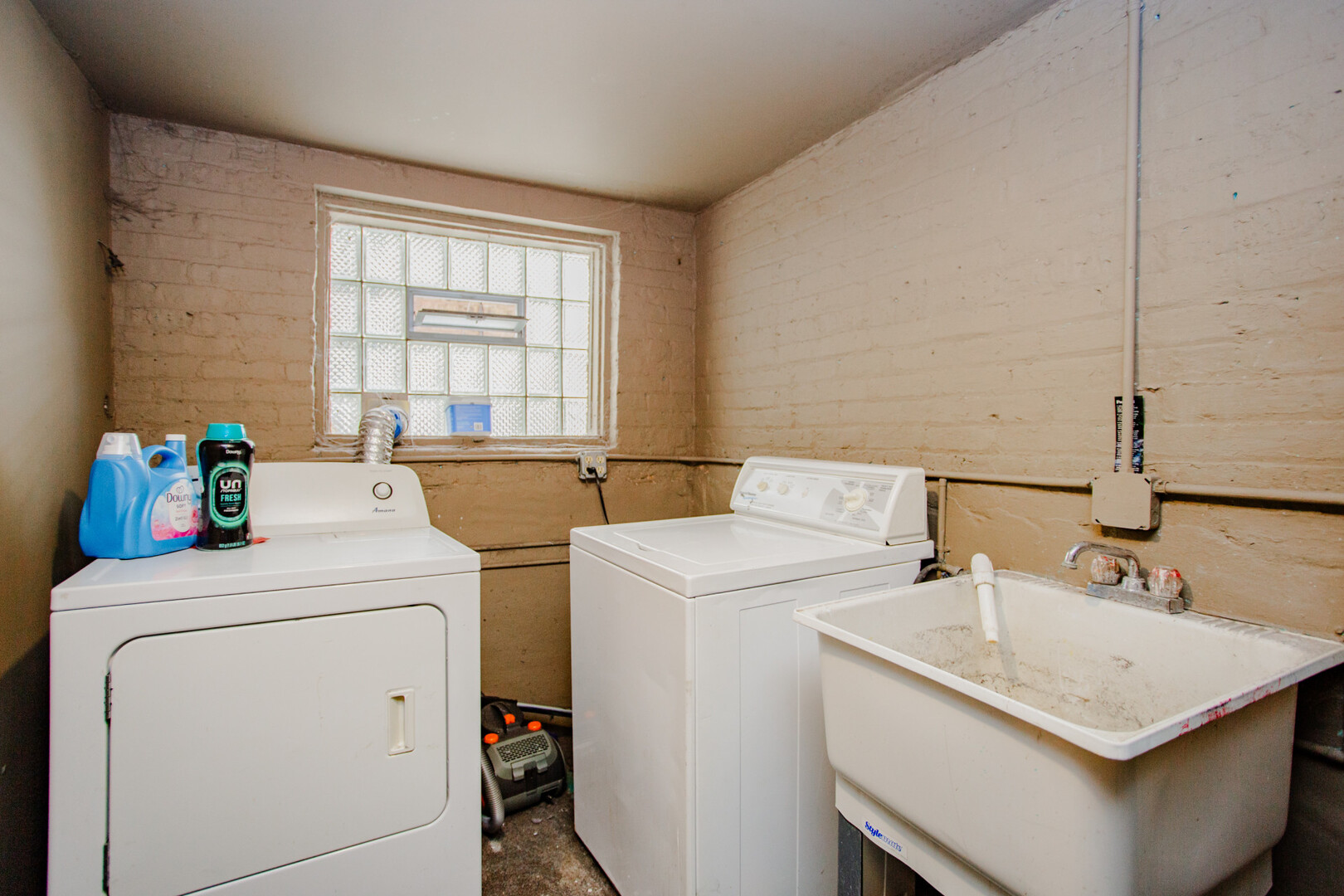4133 West Melrose Street Chicago IL 60641
