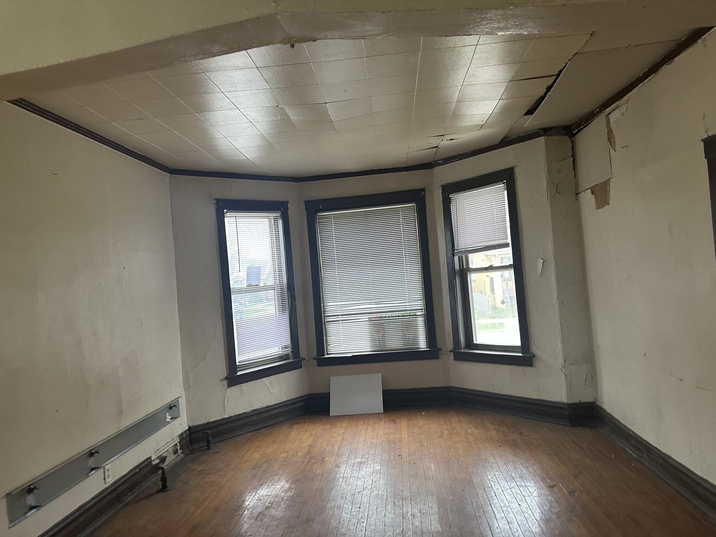 134 West 107th Street Chicago IL 60628