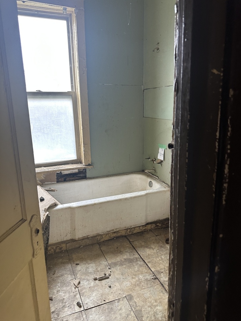 134 West 107th Street Chicago IL 60628