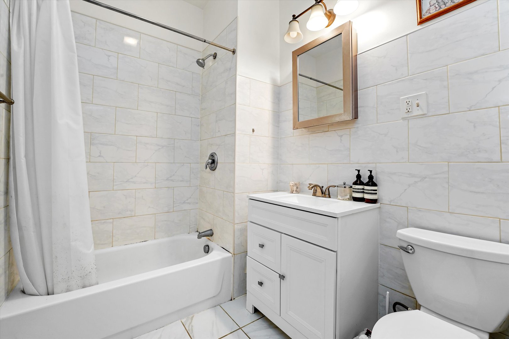 936 North Fairfield Avenue Chicago IL 60622