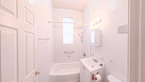63 East 56th Street Chicago IL 60637