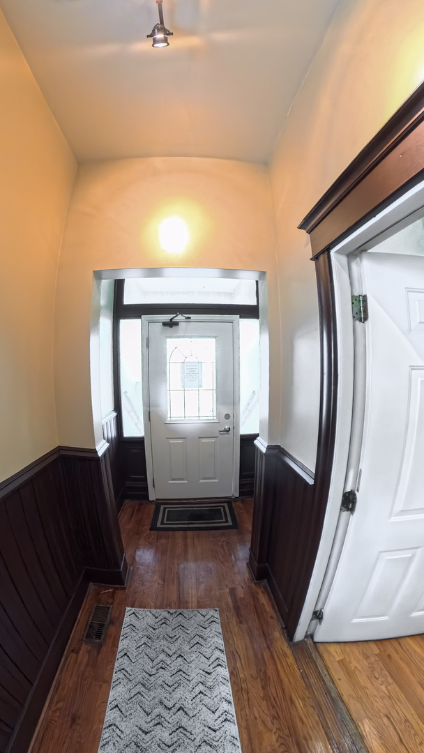 63 East 56th Street Chicago IL 60637
