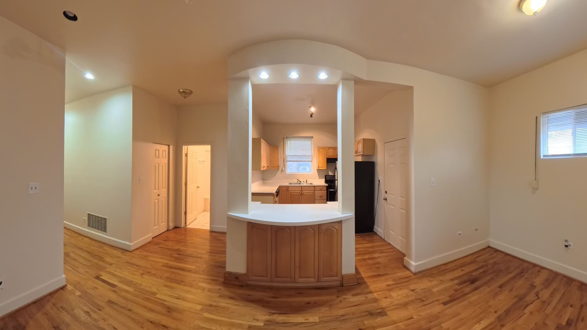 63 East 56th Street Chicago IL 60637