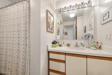 1417 West Edgewater Avenue Chicago IL 60660