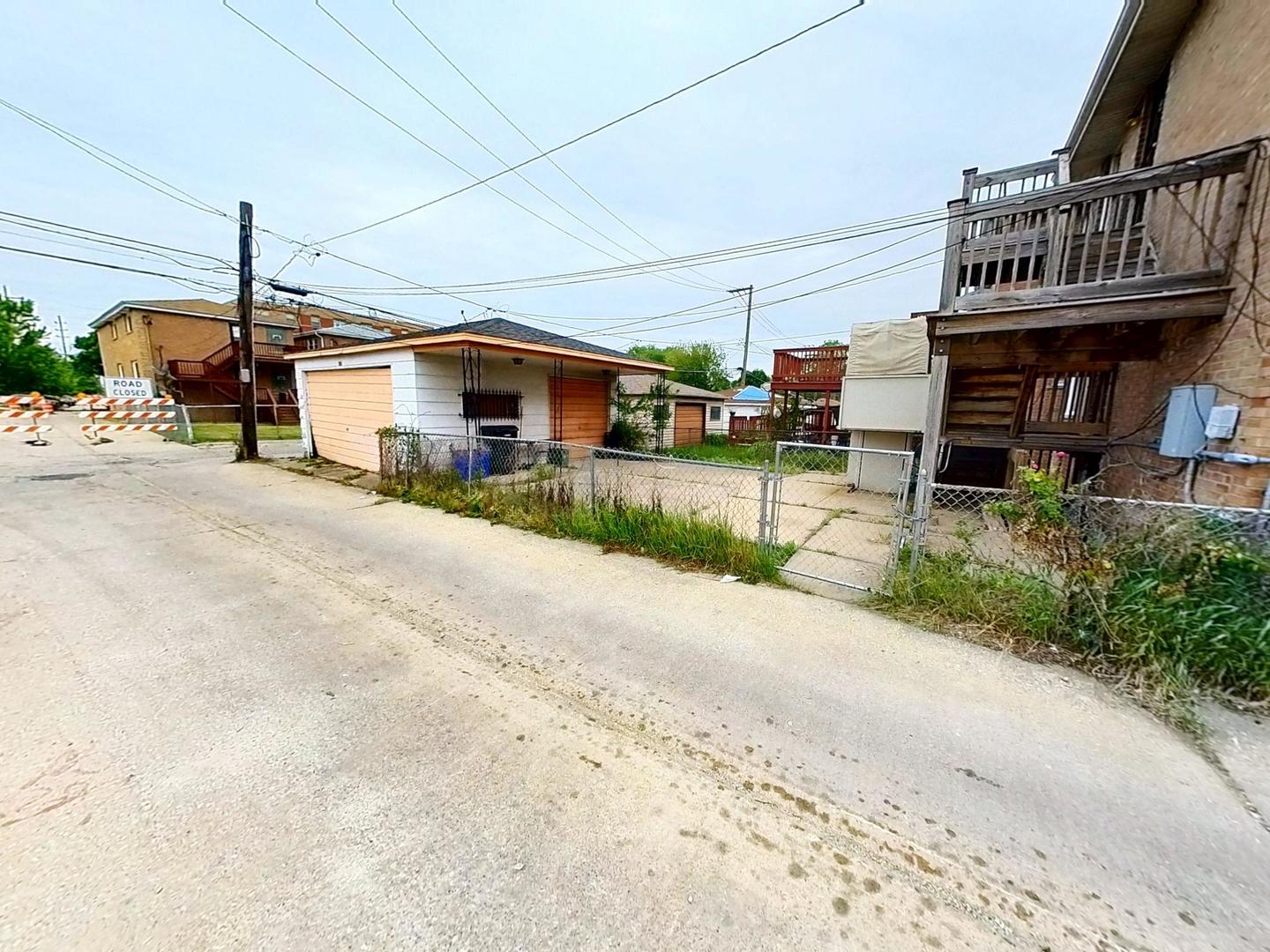 7448 South Maplewood Avenue Chicago IL 60629
