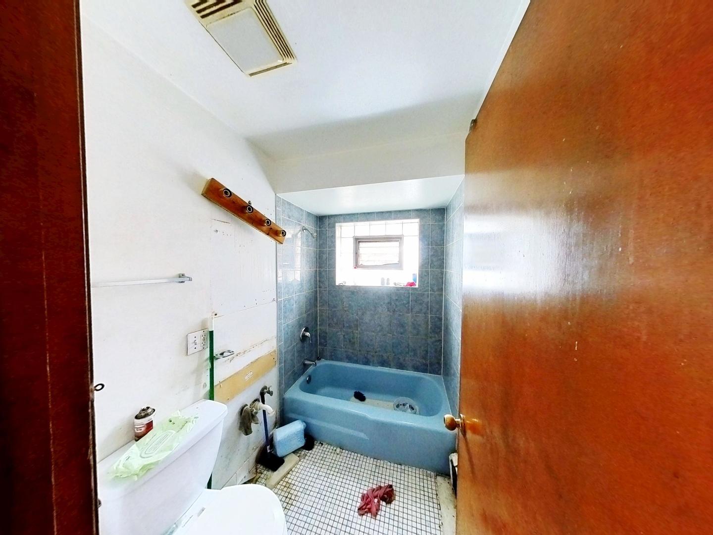 7448 South Maplewood Avenue Chicago IL 60629