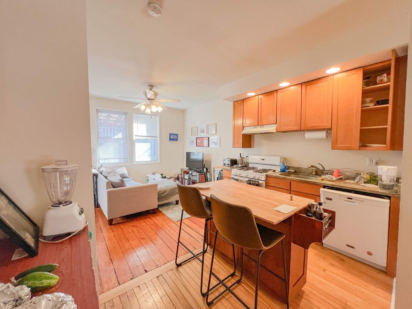 2442 North Ashland Avenue Chicago IL 60614